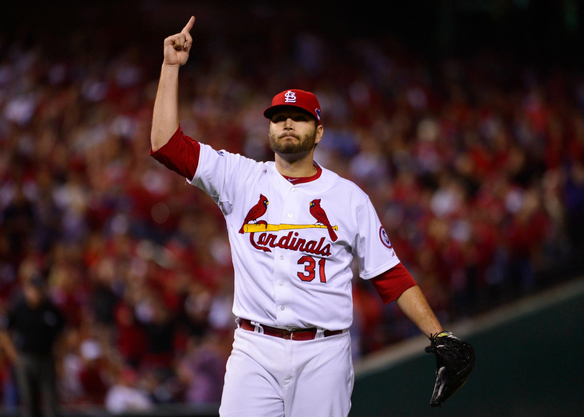 AP Source: Cardinals agree to $10 million deal with RHP Lance Lynn that  includes club option